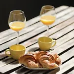 Apartment Alquiler Piso Con Terraza Parejas O Familias *